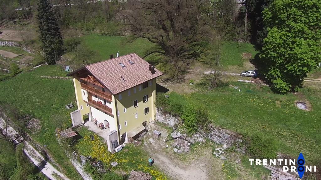 Maso Weiss Bed & Breakfast Bieno  Exterior foto